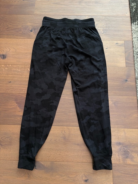 Lululemon Rulu Joggers - Picture 3 of 4